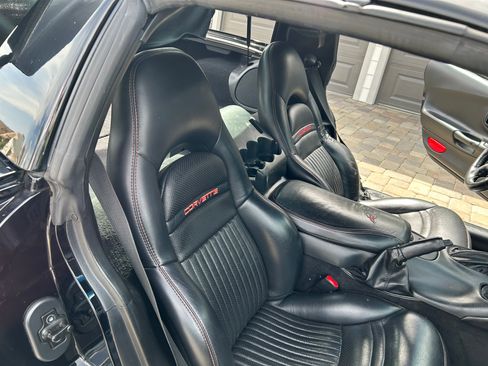 Used 2004 Chevrolet Corvette Coupe w/ Preferred Equipment Group image 11