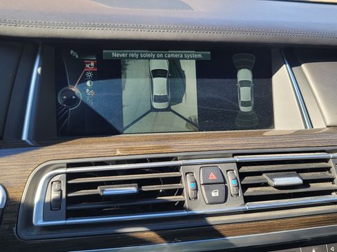 Used 2013 BMW 750Li xDrive 750Li xDrive Sedan 4D image 15