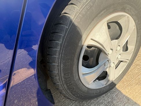 Used 2014 Hyundai Accent GLS image 8