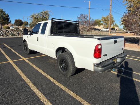 Used 1999 Ford F250 2WD SuperCab Super Duty image 2