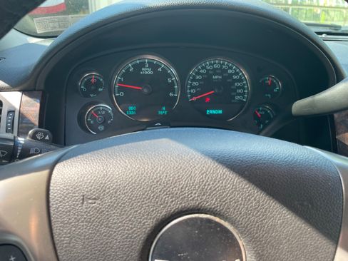 Used 2009 GMC Yukon XL Denali AWD/4WD image 13