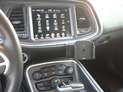 Used 2016 Dodge Challenger R/T Plus image 18