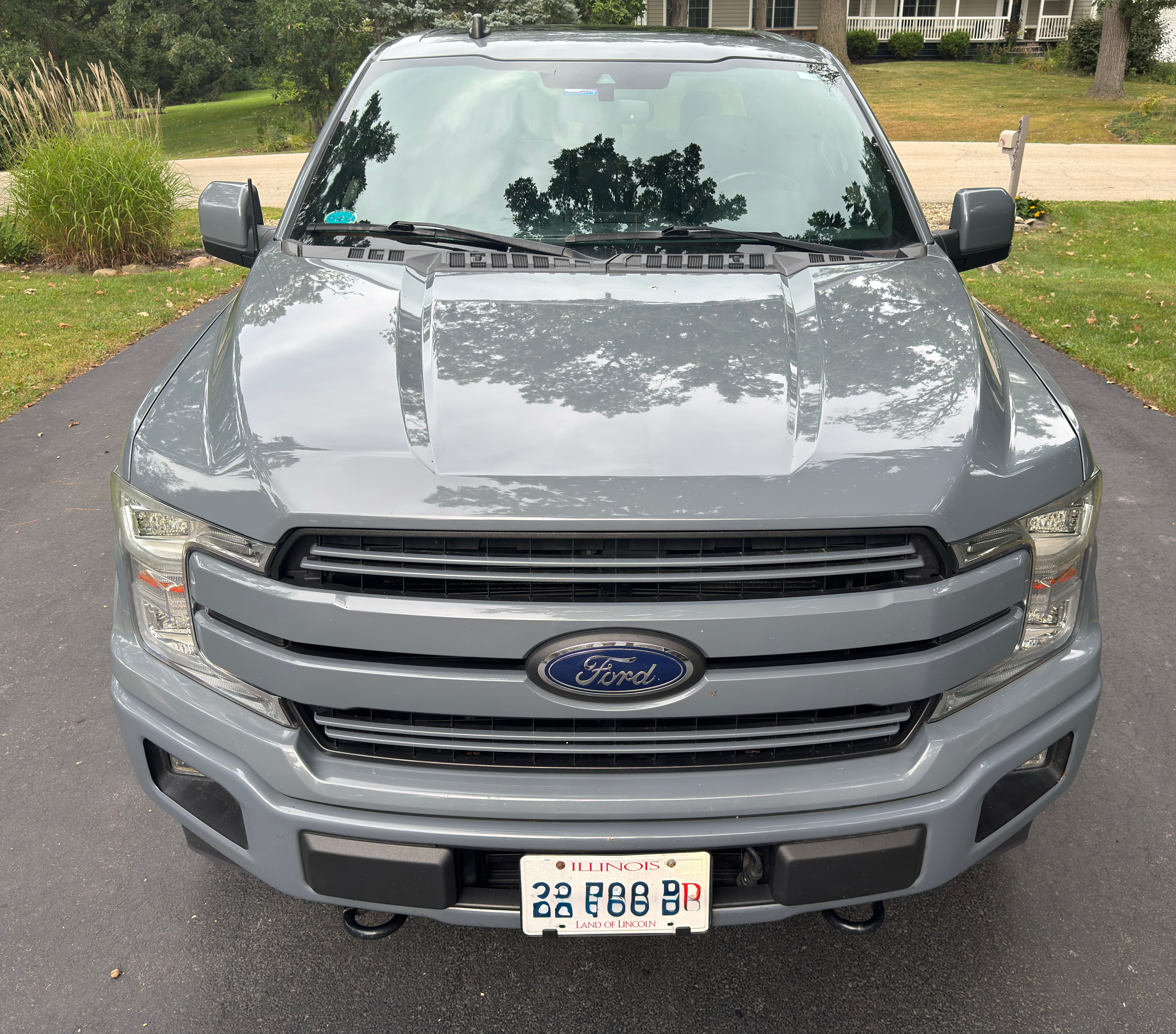 Used 2019 Ford F150 Lariat w/ Equipment Group 502A Luxury AWD/4WD image 9