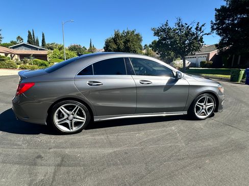 Used 2015 Mercedes-Benz CLA 250 image 5