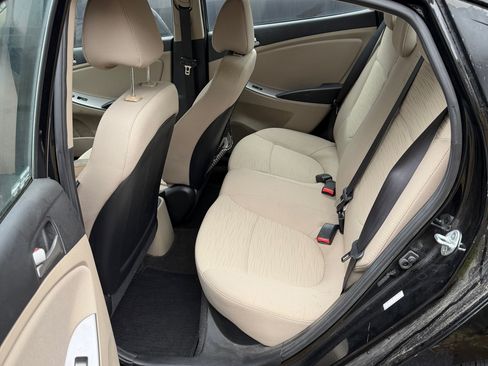 Used 2015 Hyundai Accent GLS image 13