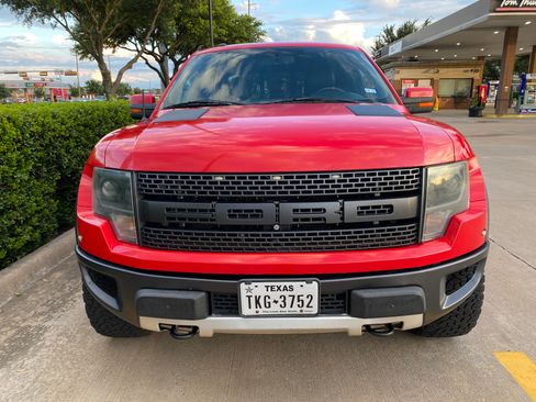 Used 2014 Ford F150 Raptor w/ Equipment Group 801A Luxury AWD/4WD image 10