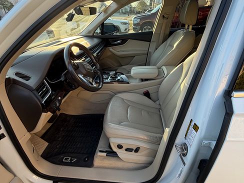 Used 2018 Audi Q7 3.0T Prestige image 6