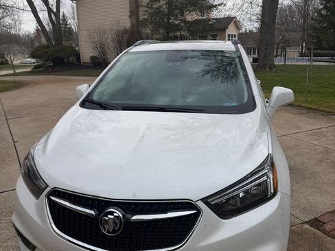 Used 2021 Buick Encore Preferred w/ Safety Package image 10