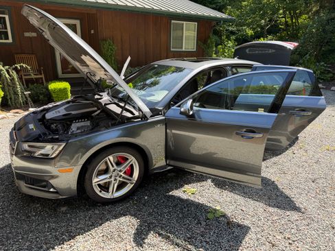 Used 2018 Audi S4 Prestige AWD/4WD image 14