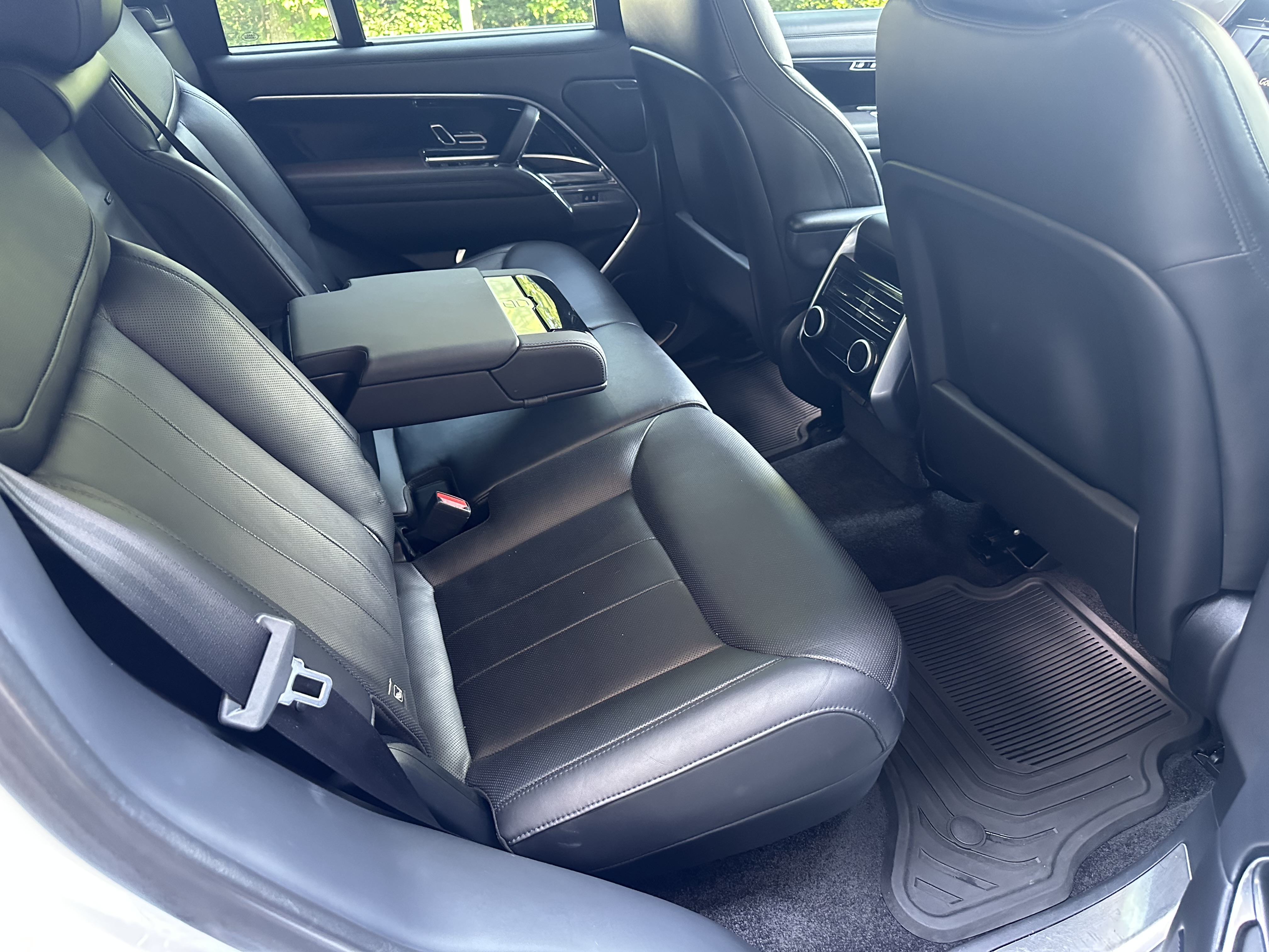 Used 2022 Land Rover Range Rover SE AWD/4WD image 10