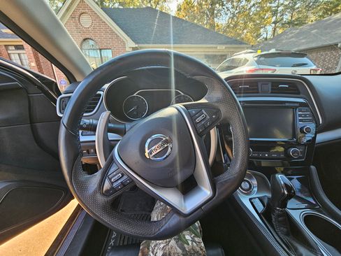 Used 2018 Nissan Maxima SR w/ Midnight Edition image 13