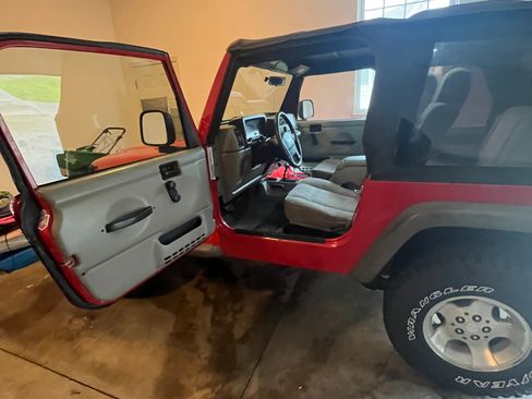 Used 2003 Jeep Wrangler Sport AWD/4WD image 8