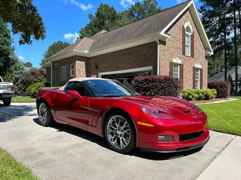 Used 2013 Chevrolet Corvette Grand Sport w/ 3LT Preferred Equipment Group image 6