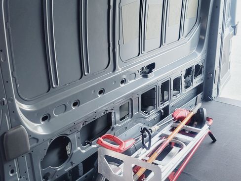 Used 2022 Ford Transit 250 High Roof Extended Length Van image 12