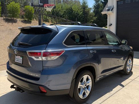 Used 2014 Toyota Highlander Limited AWD/4WD image 6