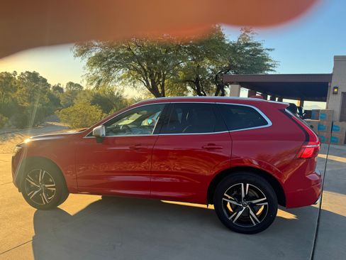 Used 2018 Volvo XC60 T6 R-Design w/ Convenience Package image 17