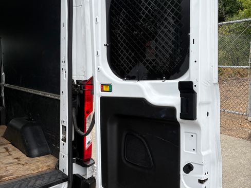 Used 2019 Ford Transit 250 148 Medium Roof w/ Interior Upgrade Package RWD image 10