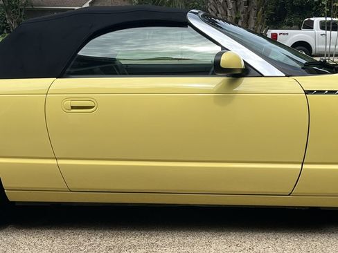 Used 2002 Ford Thunderbird RWD image 12
