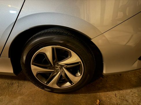 Used 2019 Honda Civic LX image 19