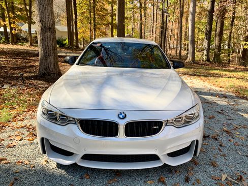 Used 2015 BMW M4 Convertible image 4