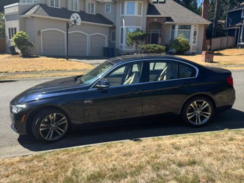 Used 2017 BMW 330i xDrive Sedan image 5