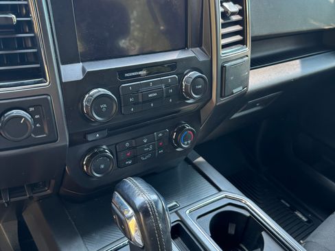 Used 2018 Ford F150 XLT w/ Equipment Group 302A Luxury image 10