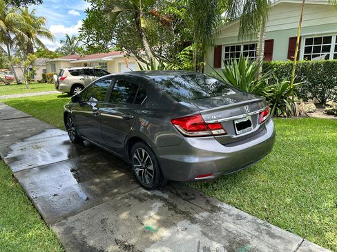 Used 2015 Honda Civic EX image 4