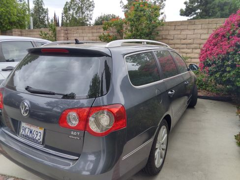 Used 2010 Volkswagen Passat Komfort image 1