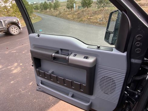 Used 2016 Ford F250 XLT w/ XLT Value Package image 25