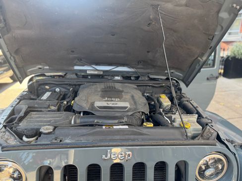 Used 2014 Jeep Wrangler Unlimited Sahara w/ Dual Top Group image 16