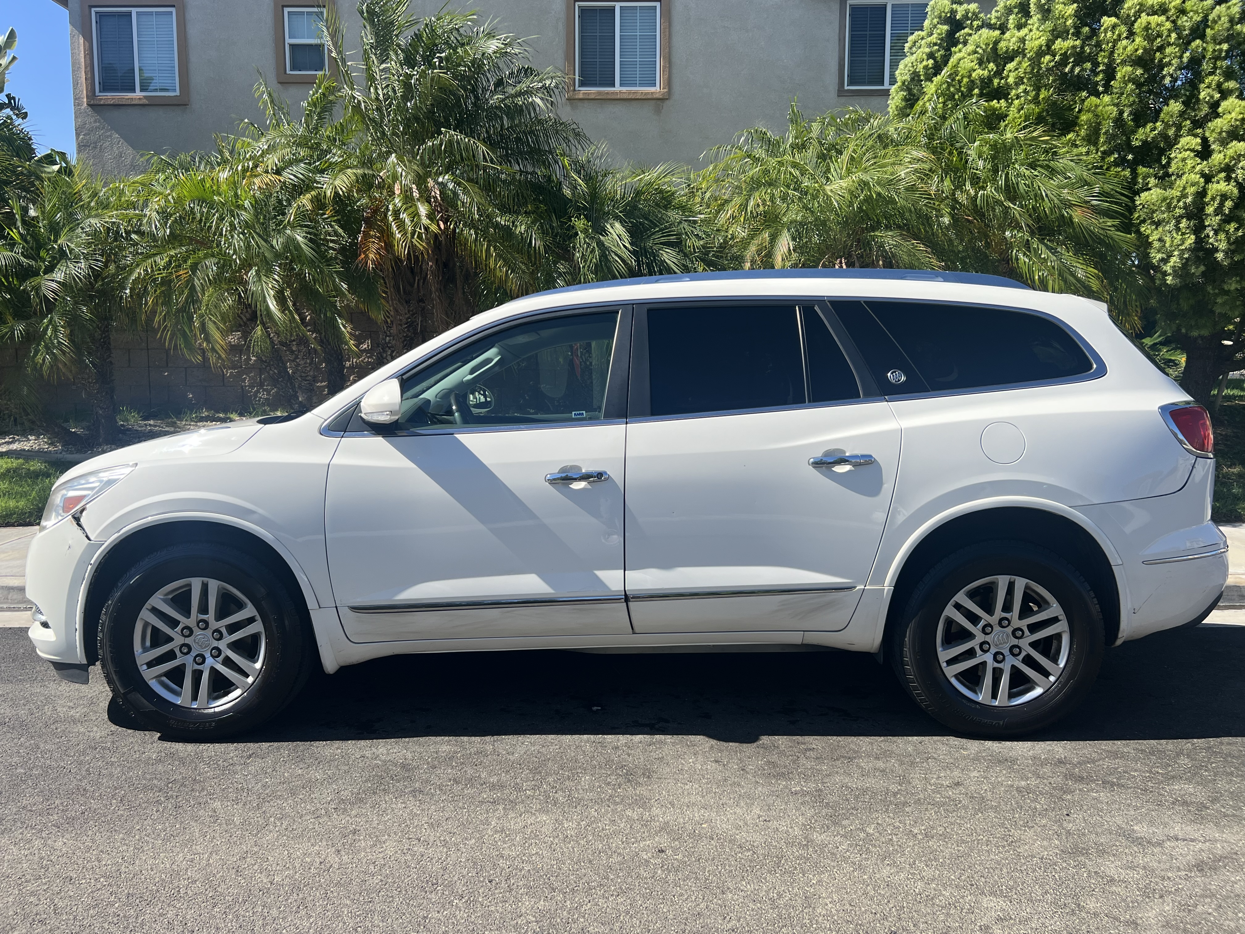 Used 2015 Buick Enclave Convenience FWD image 5