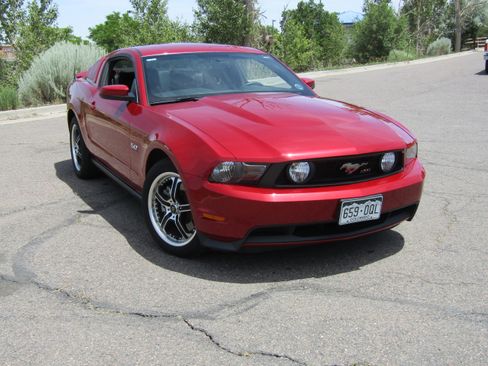 Used 2012 Ford Mustang GT Premium w/ Security Pkg RWD image 13
