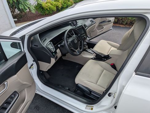 Used 2015 Honda Civic SE image 19