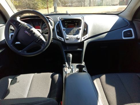 Used 2016 GMC Terrain SLE image 16