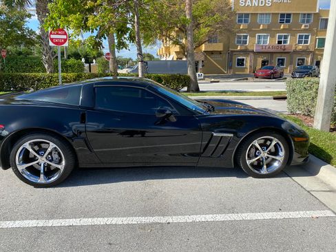 Used 2011 Chevrolet Corvette Grand Sport w/ Preferred Equipment Group image 11