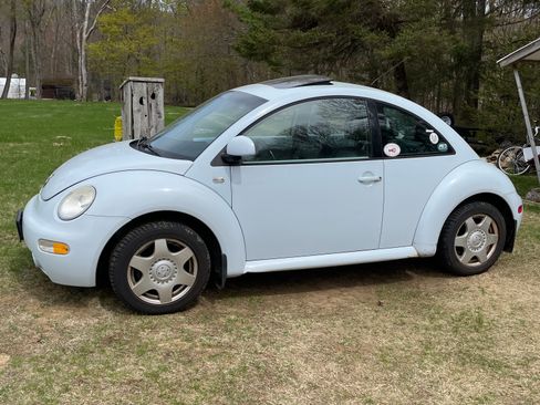 Used 2000 Volkswagen Beetle GLS FWD image 12
