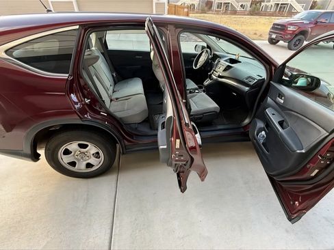 Used 2015 Honda CR-V LX image 2