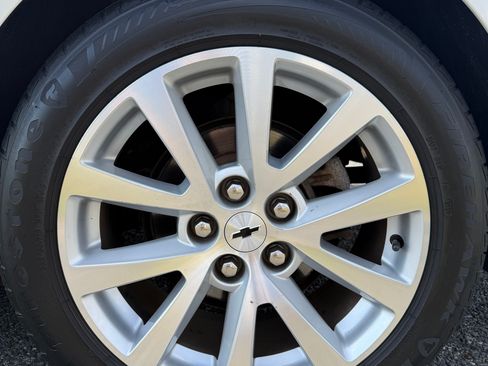Used 2015 Chevrolet Malibu LTZ FWD image 29