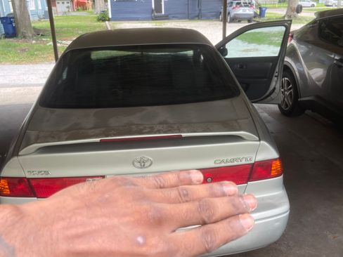 Used 2001 Toyota Camry LE FWD image 9