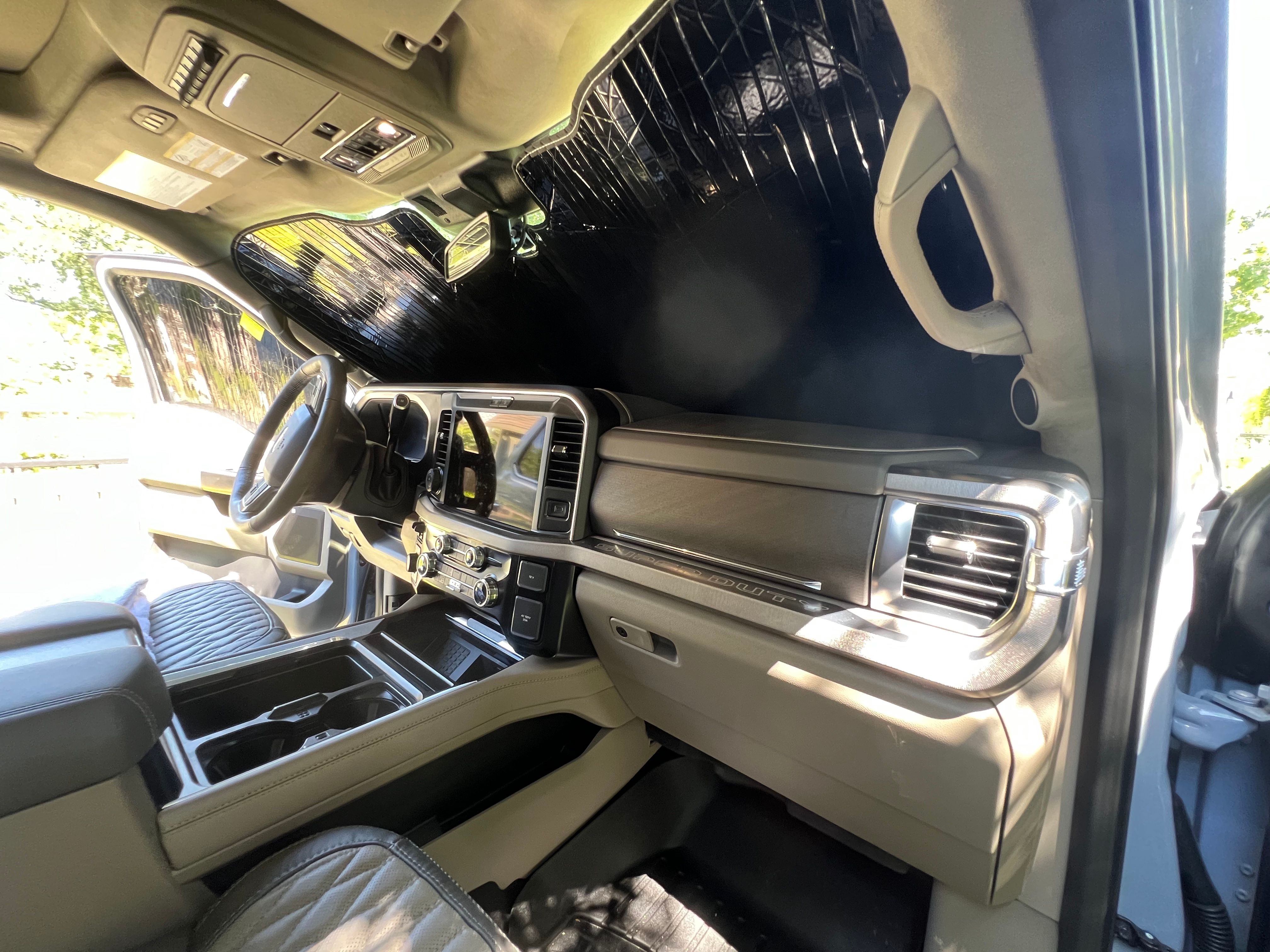 Used 2025 Ford F250 Platinum w/ Platinum Plus Package AWD/4WD image 30