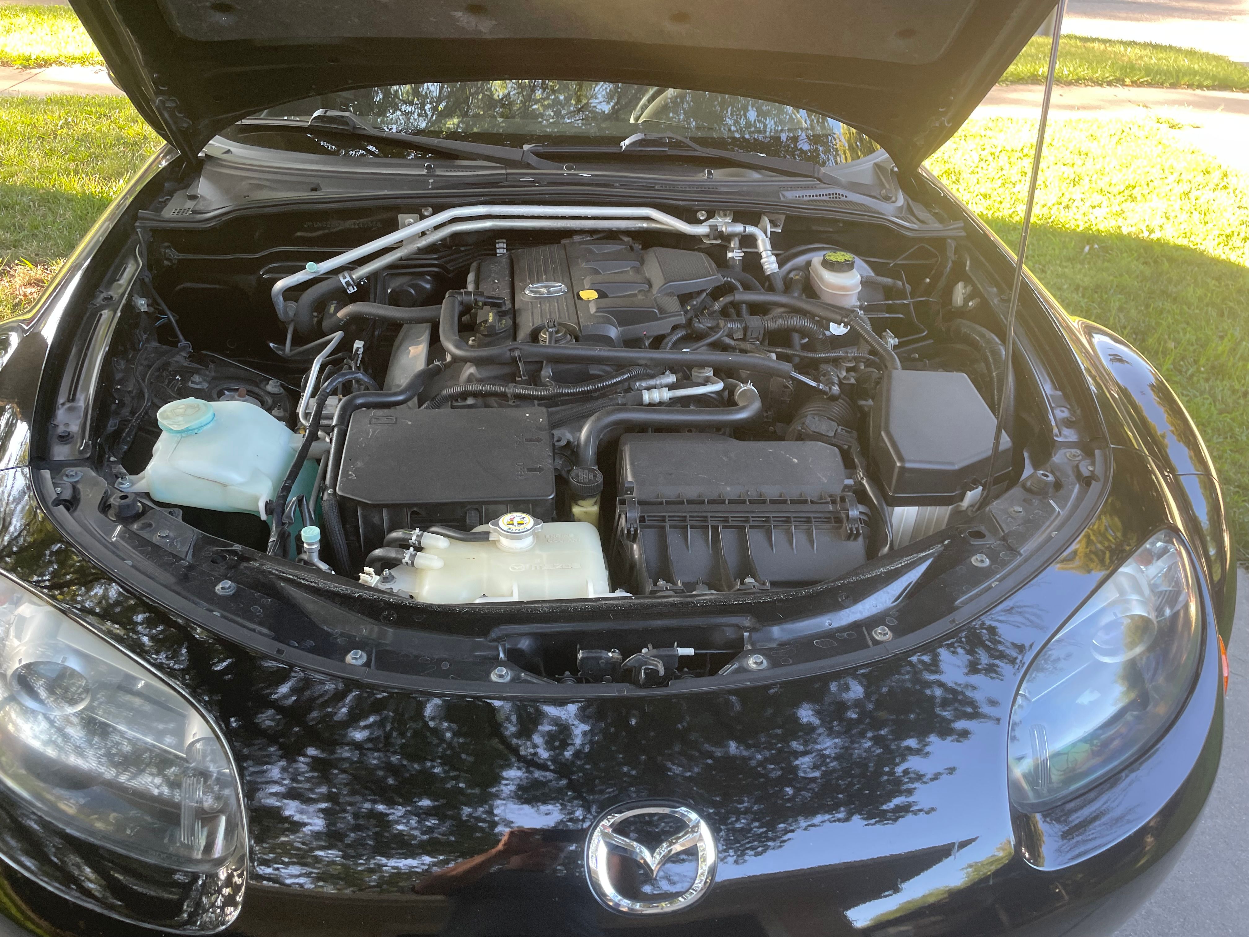 Used 2008 MAZDA MX-5 Miata Sport w/ Convenience Pkg RWD image 13