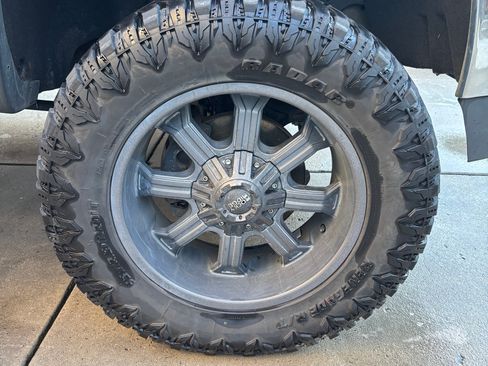 Used 2017 GMC Sierra 1500 SLT w/ SLT Premium Package image 12