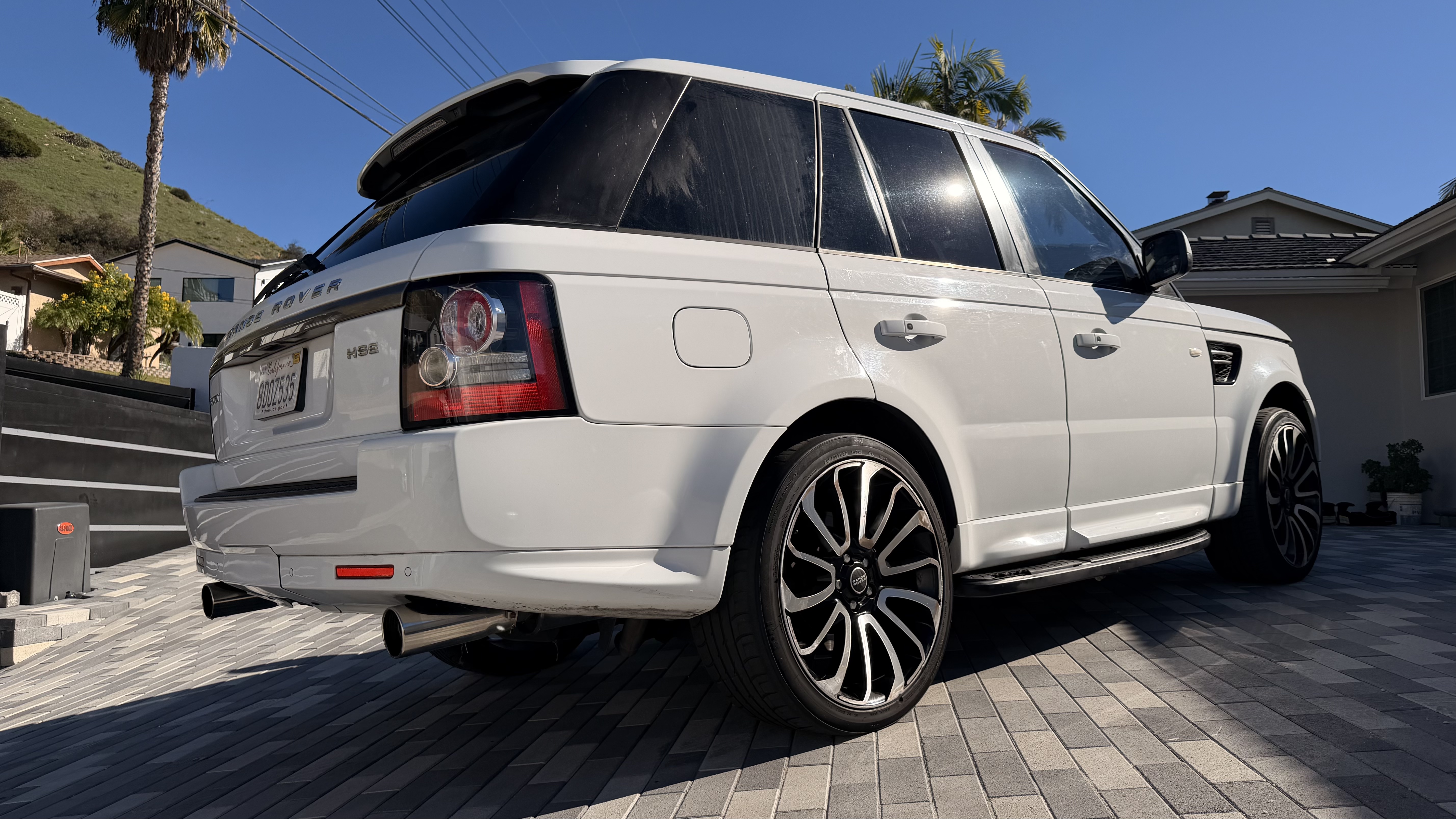 Used 2012 Land Rover Range Rover Sport HSE AWD/4WD image 5