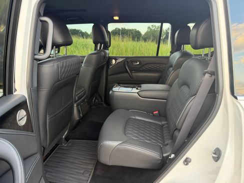 Used 2024 INFINITI QX80 Sensory AWD/4WD image 21