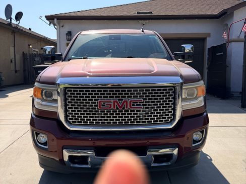 Used 2015 GMC Sierra 2500 Denali w/ Driver Alert Package RWD image 14