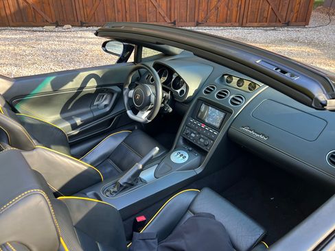 Used 2008 Lamborghini Gallardo Spyder AWD/4WD image 6