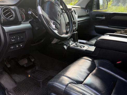 Used 2015 Toyota Tundra Platinum image 10