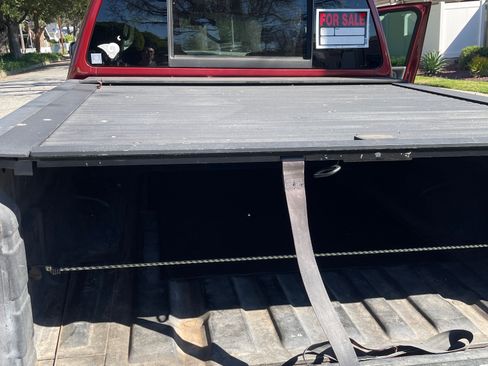 Used 2006 Nissan Titan XE w/ (W04) Preferred Pkg image 10