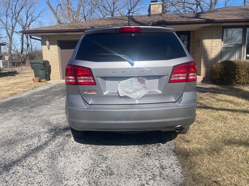 Used 2017 Dodge Journey SE image 6