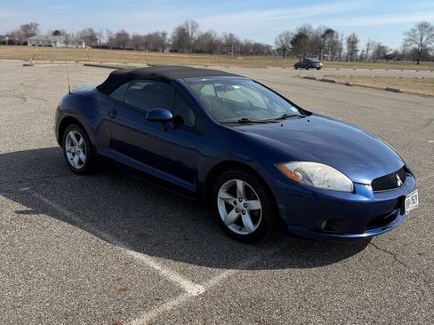 Used 2009 Mitsubishi Eclipse GS FWD image 1